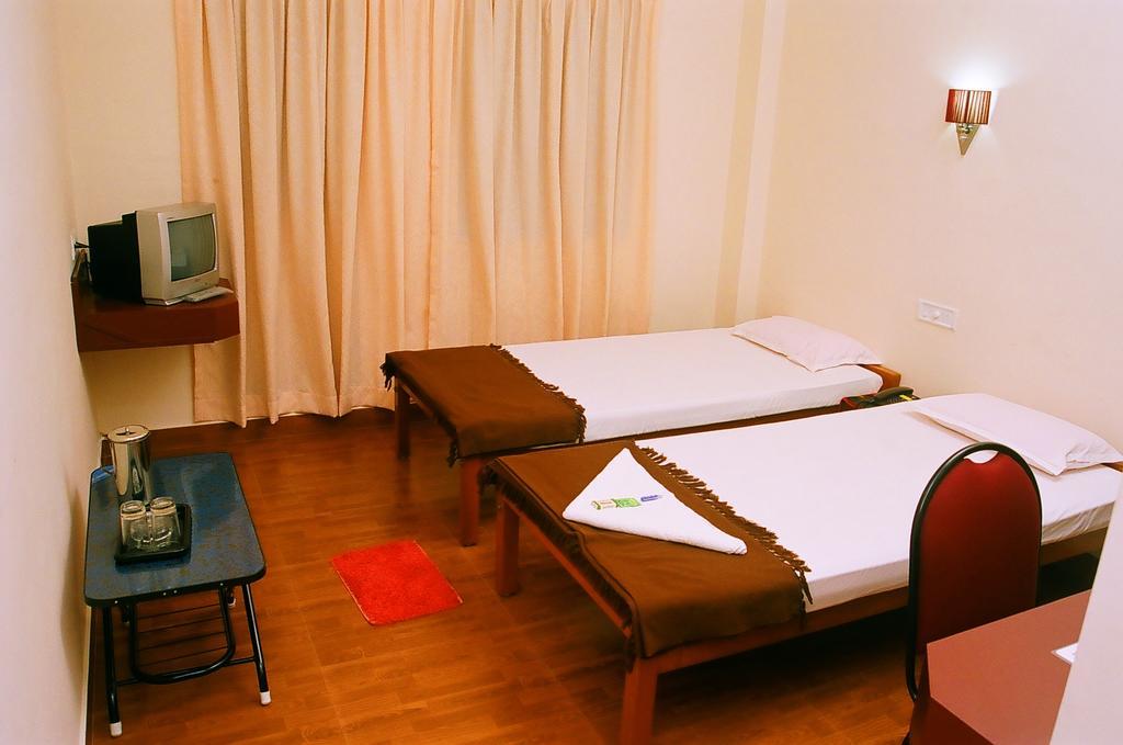 Hotel Srinivas Коччи Номер фото