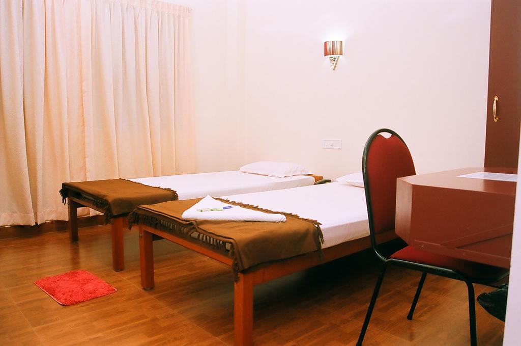 Hotel Srinivas Коччи Номер фото