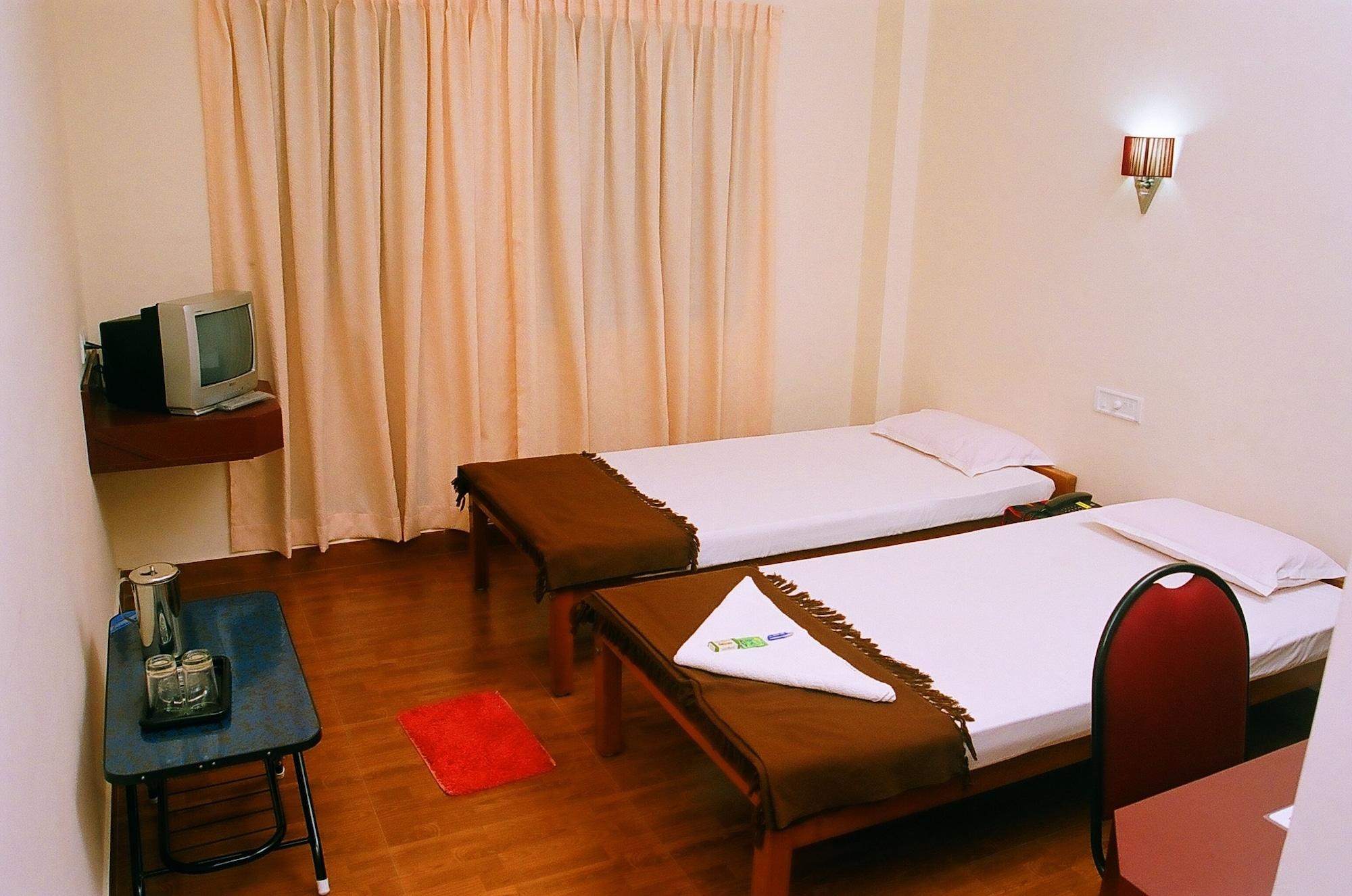 Hotel Srinivas Коччи Экстерьер фото