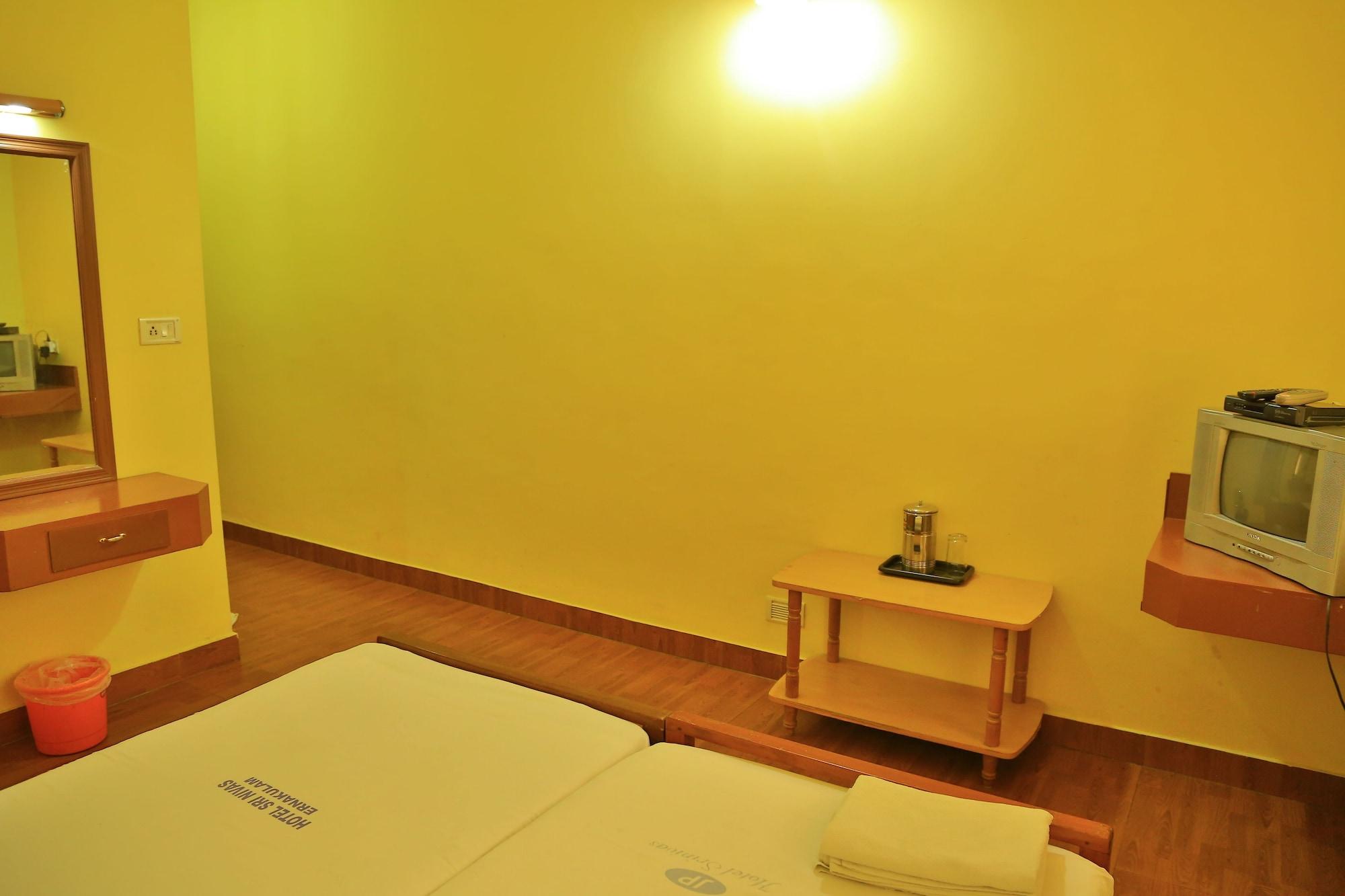 Hotel Srinivas Коччи Экстерьер фото