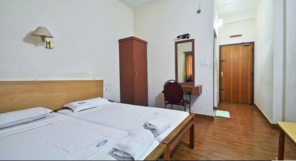 Hotel Srinivas Коччи Экстерьер фото