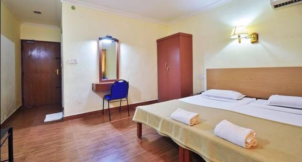 Hotel Srinivas Коччи Экстерьер фото