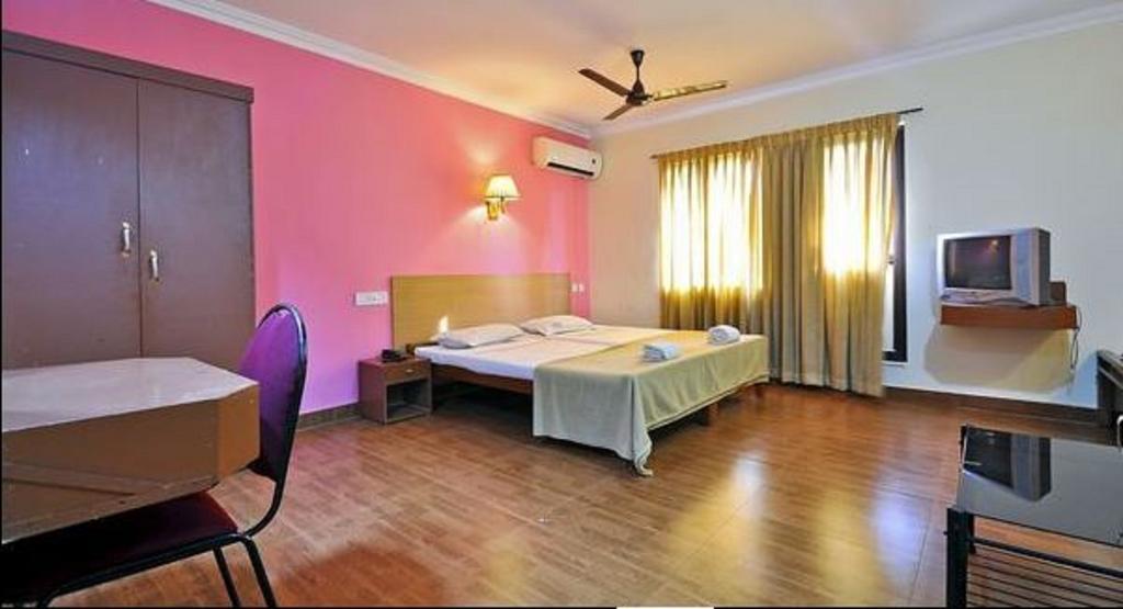 Hotel Srinivas Коччи Экстерьер фото
